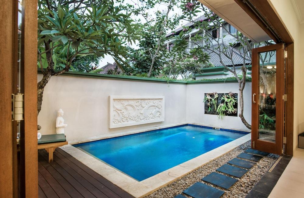 Villa Tukad Alit Seminyak  Exterior photo